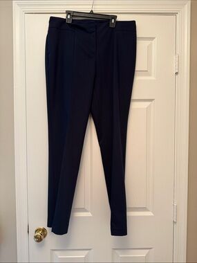 Chico's “So Slimming”Navy Pants